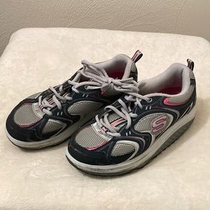 COPY - Skechers Shape Ups woman’s size 7.5 in wearable good condition